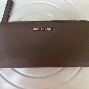 Michael Michael Kors Jet Set Travel Continental Large  Wallet Cinder